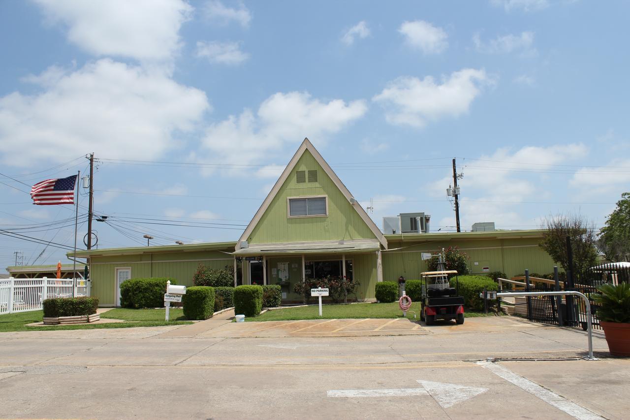 Austin Lone Star Rv Resort Esterno foto